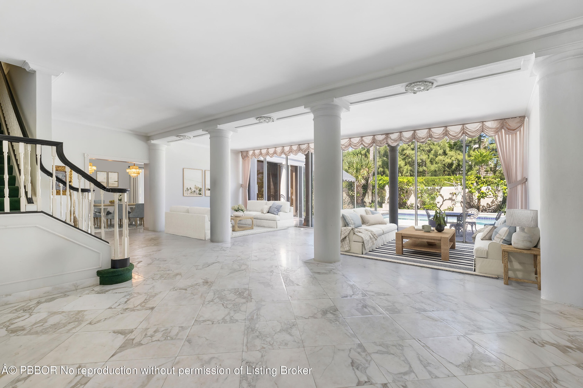 Family Room/Entry