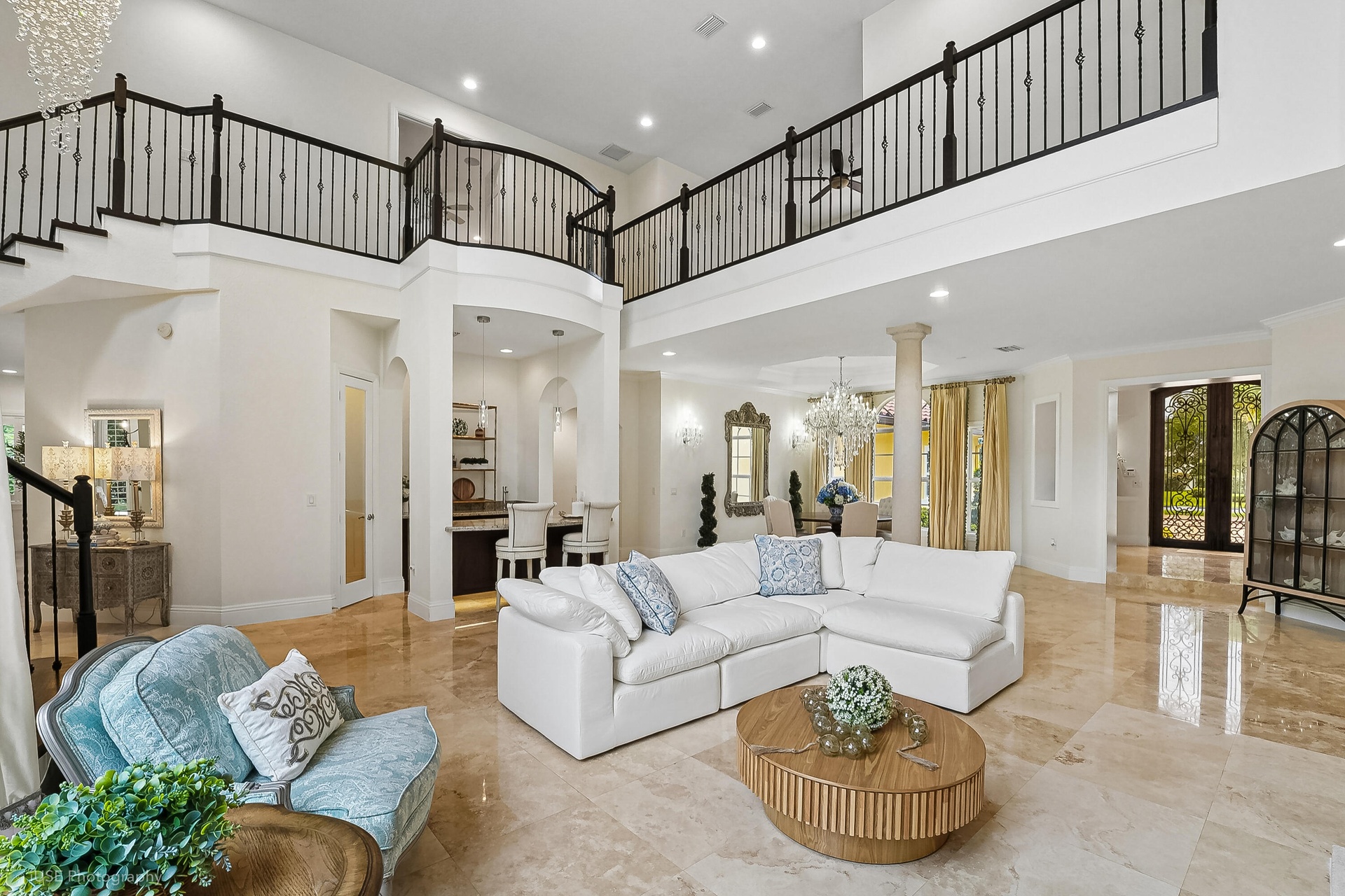 FORMAL LIVING ROOM