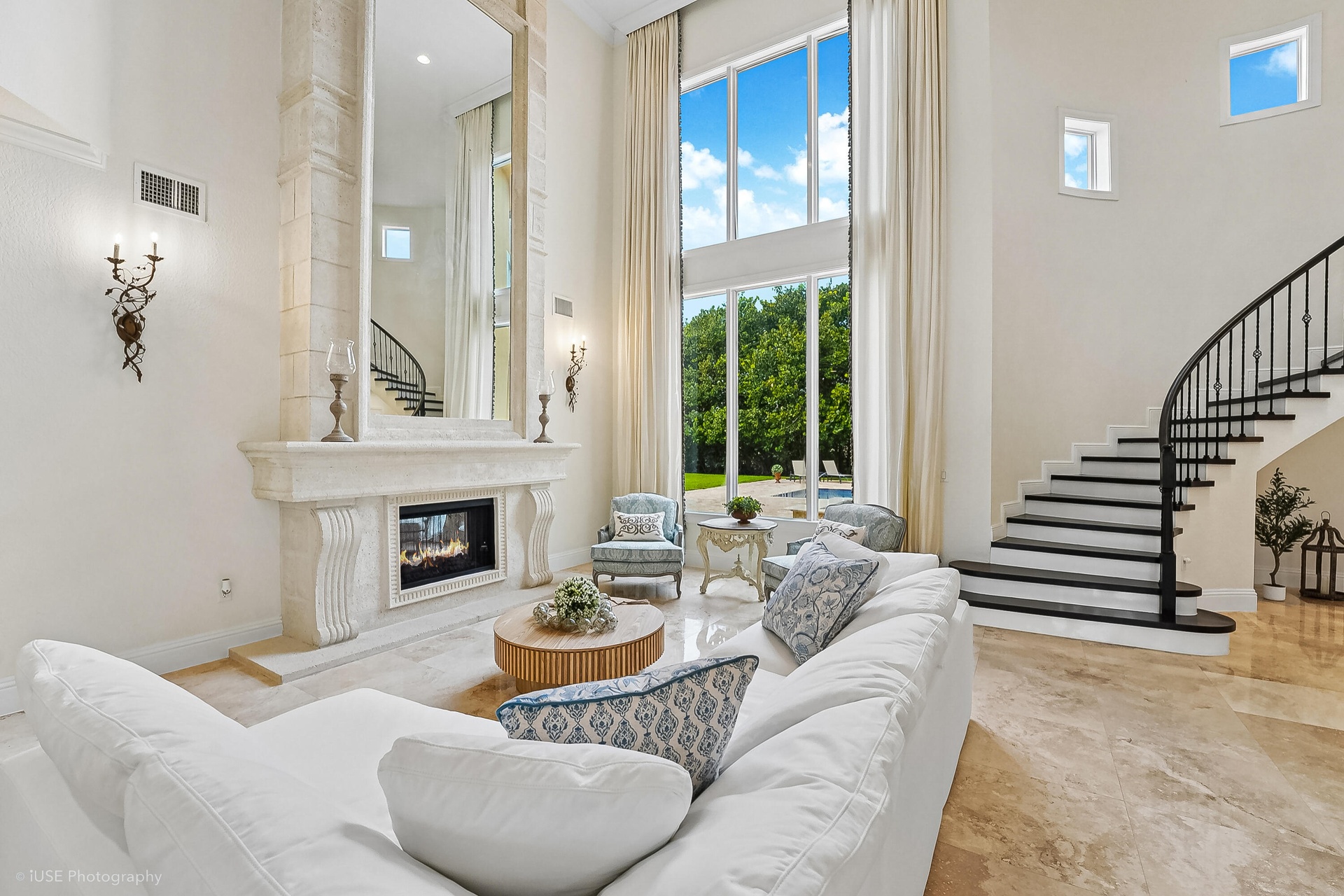 FORMAL LIVING ROOM