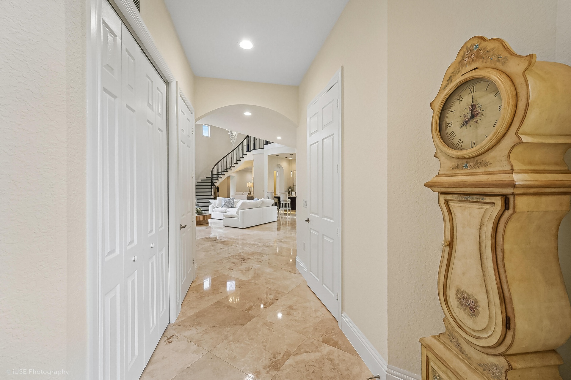 HALLWAY TO MASTER BEDROOM