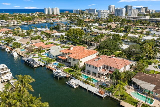 Minutes Away from Hillsboro Inlet & Lighthouse Point