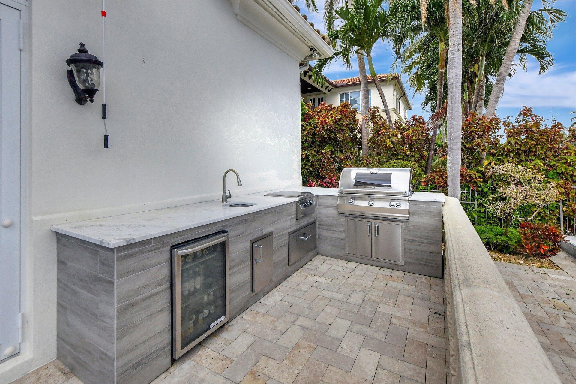 Outdoor Kitchen