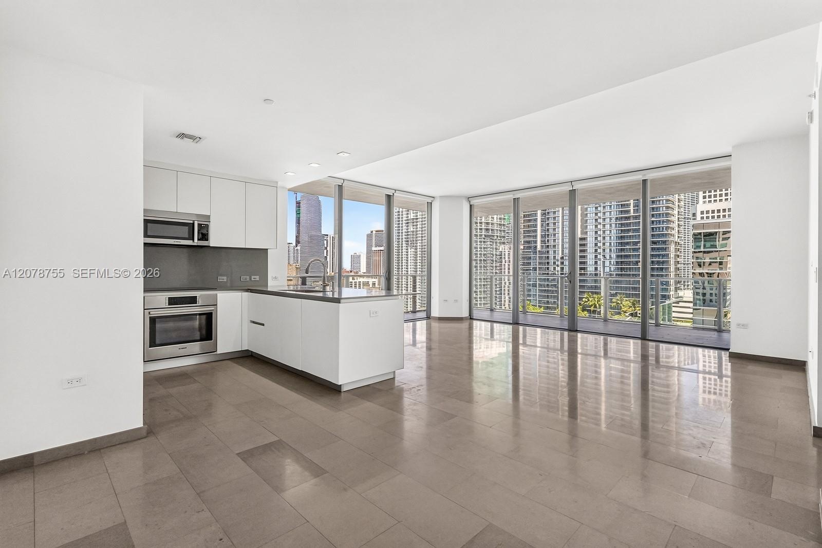 Spacious floor plan with lots of Natural Light!