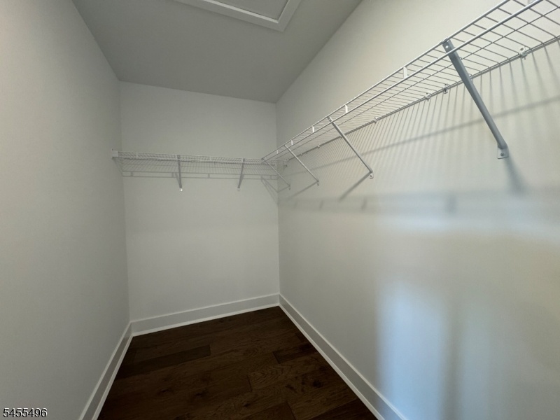 Walk in closet