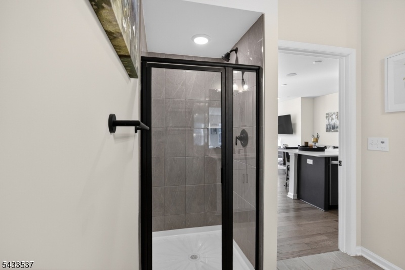 1st Fl bath