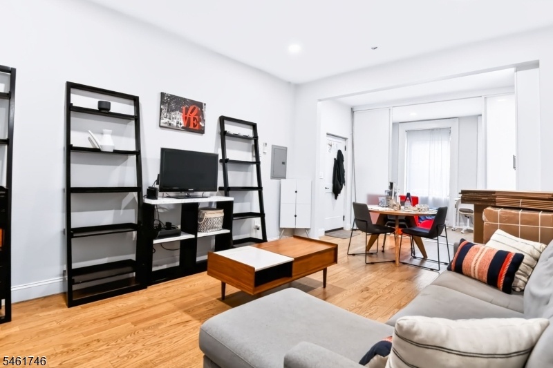 Living Dining Space