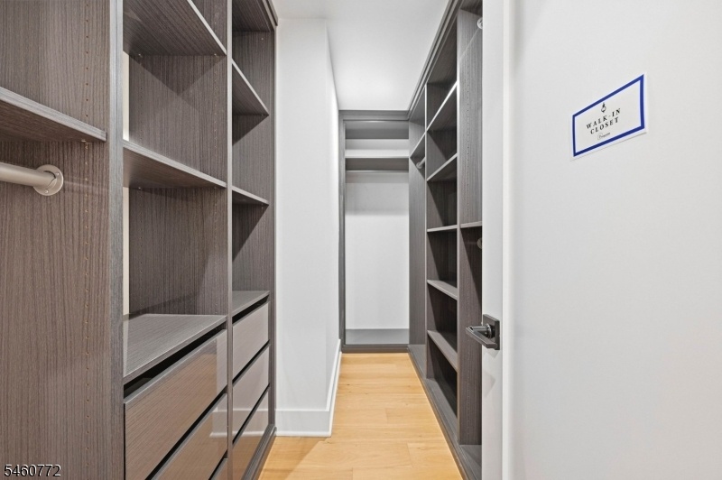 Walk in Closet