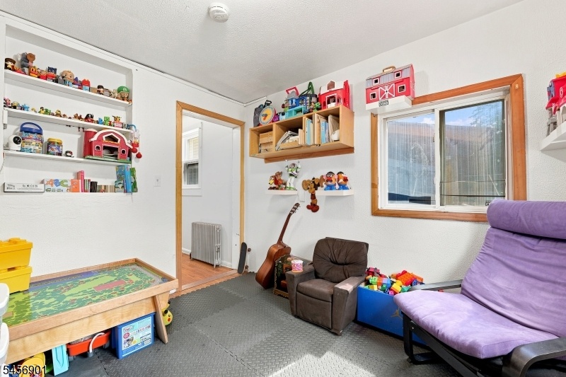 Unit 2: Play room