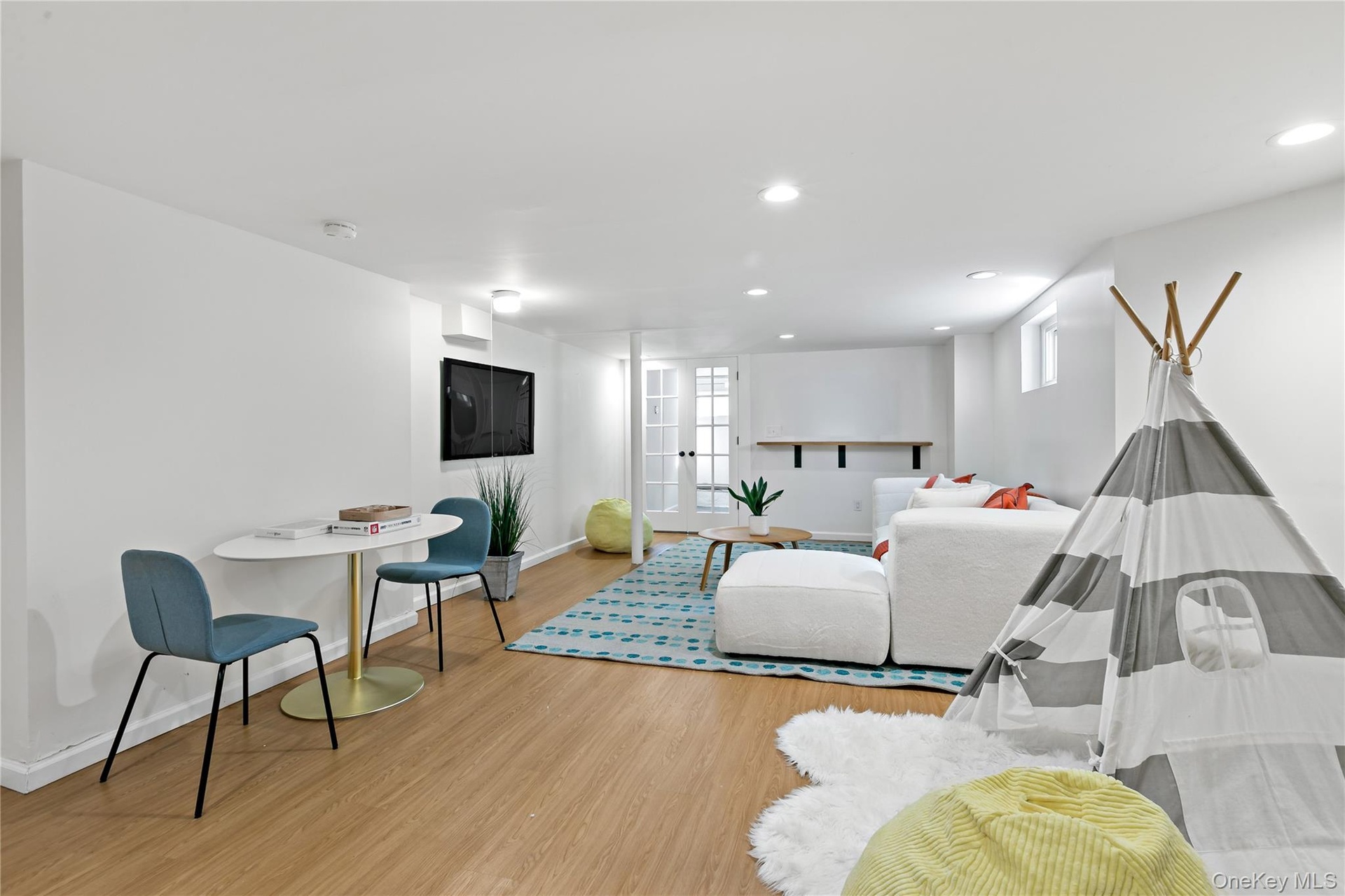Lower level recreation room