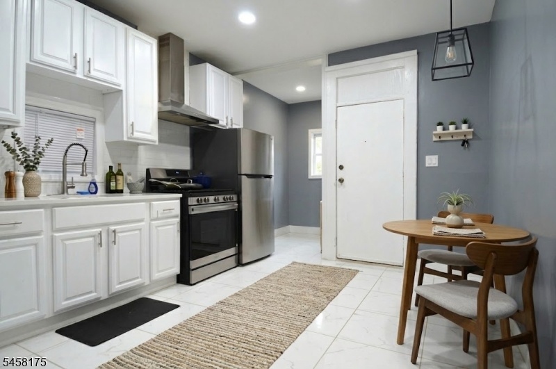 Kitchen Furnished