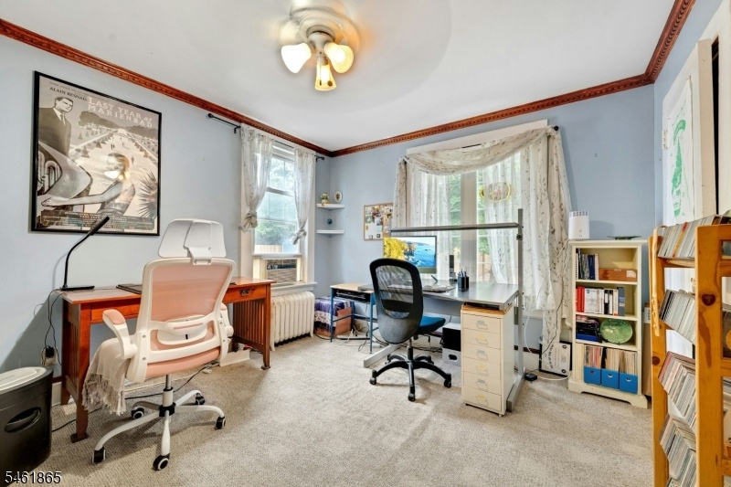Bedroom/Office