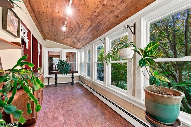 Potential Guest/In-Law Suite