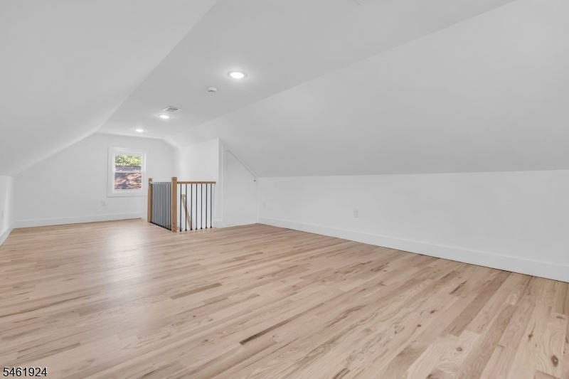 ATTIC/LOFT