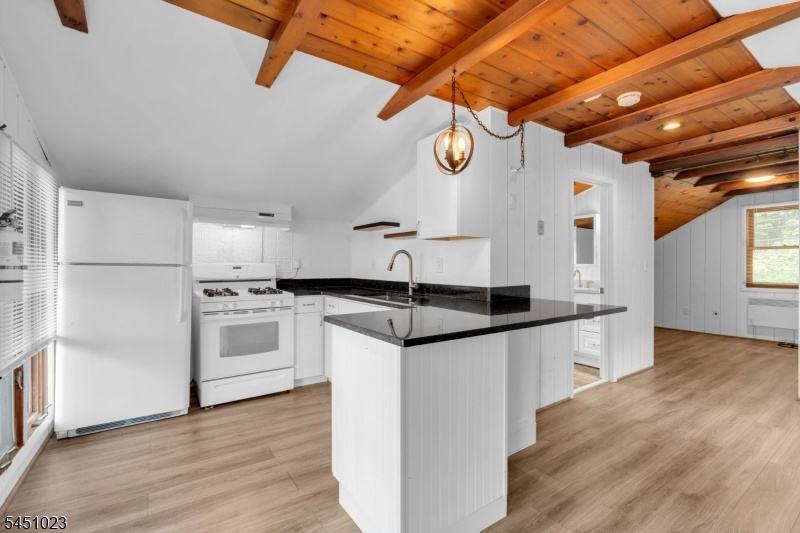 2nd floor kitchen in cottage