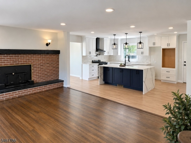 Living Room / Kitchen View