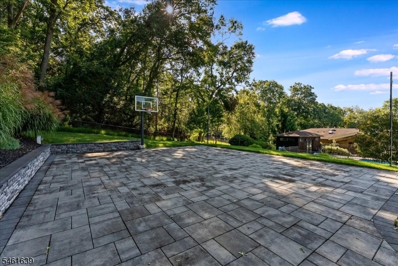 UPPER PATIO