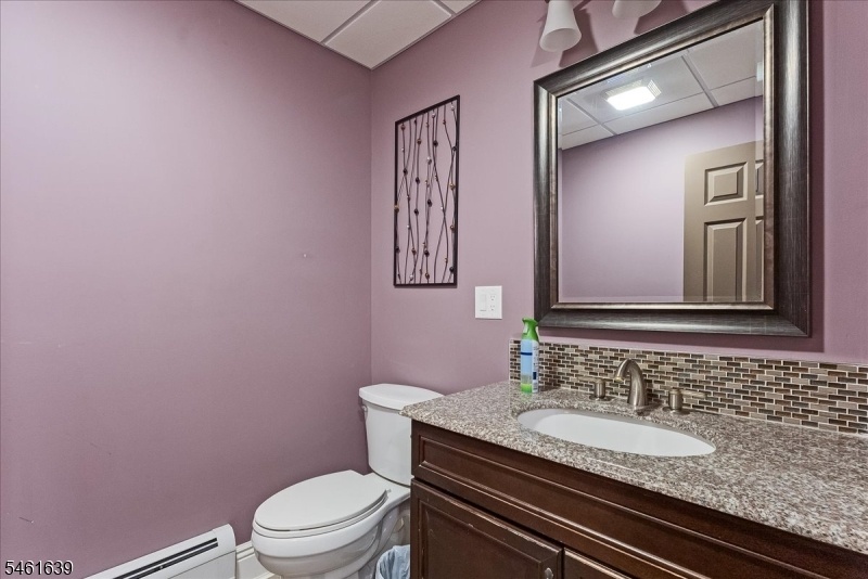 PODWER ROOM