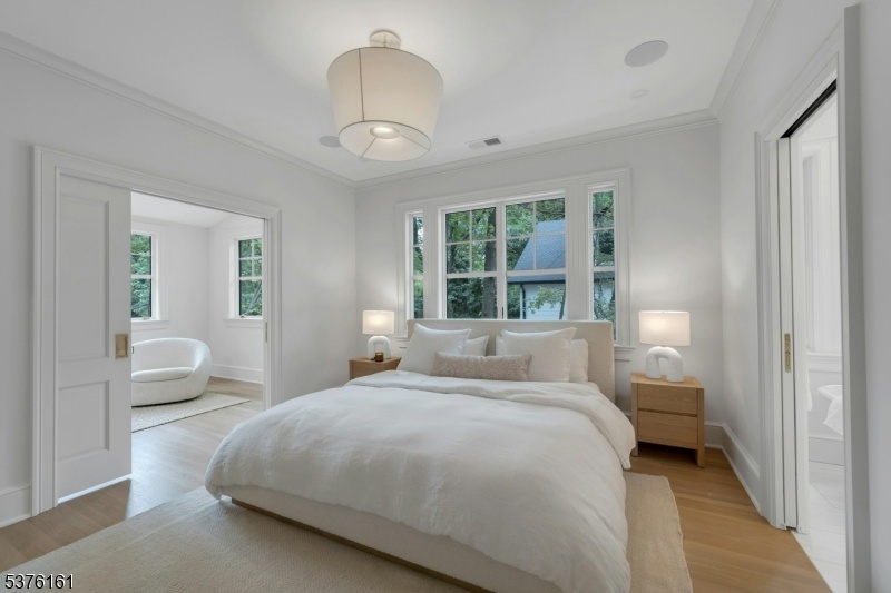 2nd Fl Bedroom w/Sitting Rm
