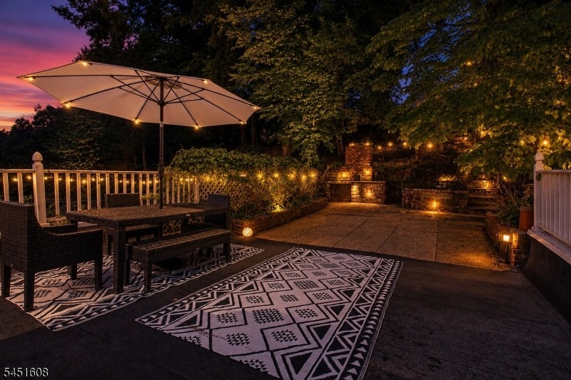 twilight 2nd floor deck