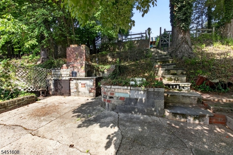 patio/outdoor oven