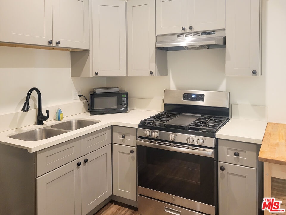 Studio Kitchen