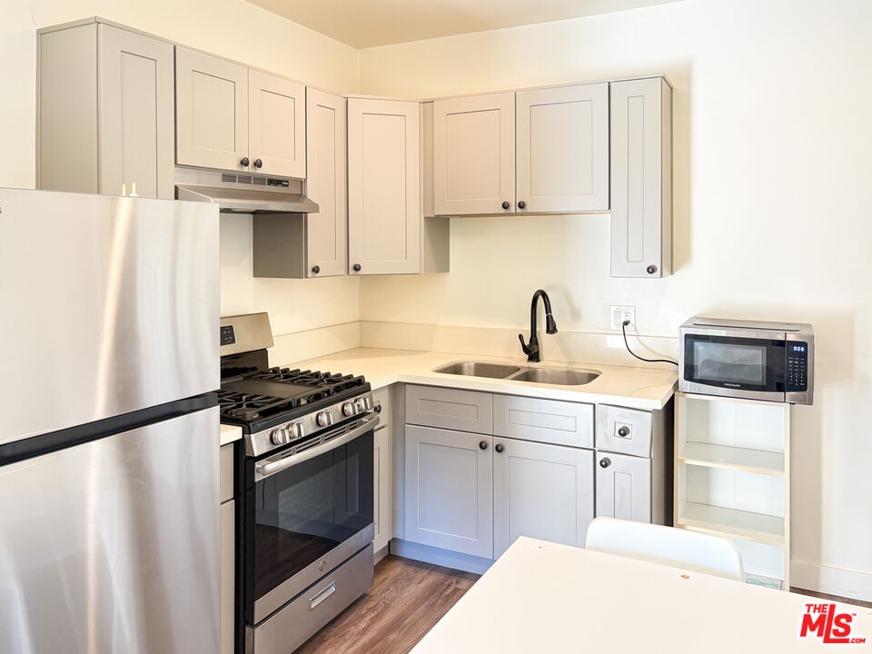 1BD Kitchen