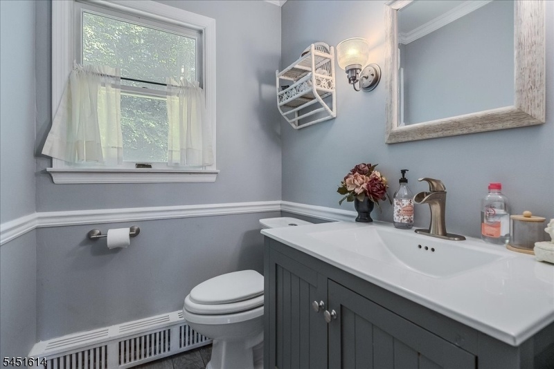 Powder room