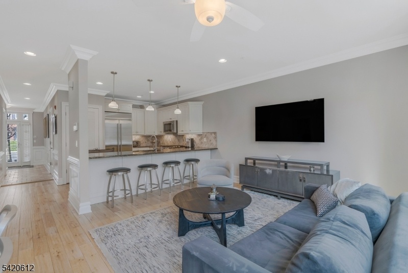 Living room to Kitchen