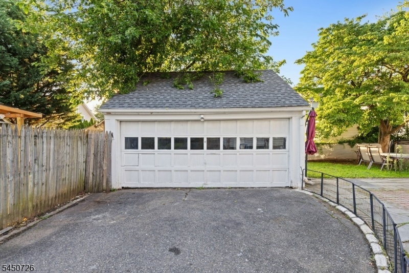 2 car garage