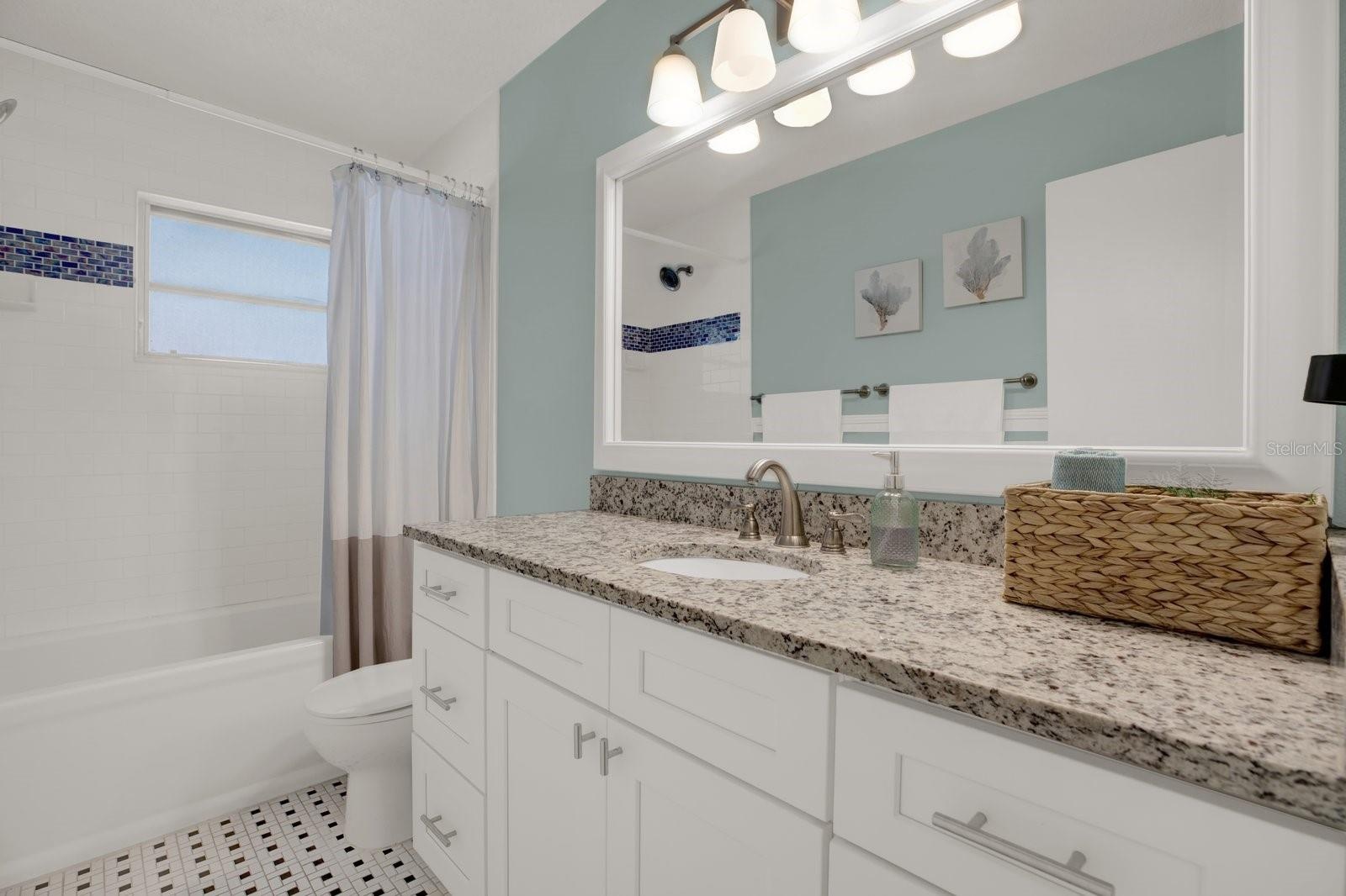 Secondary full bathroom