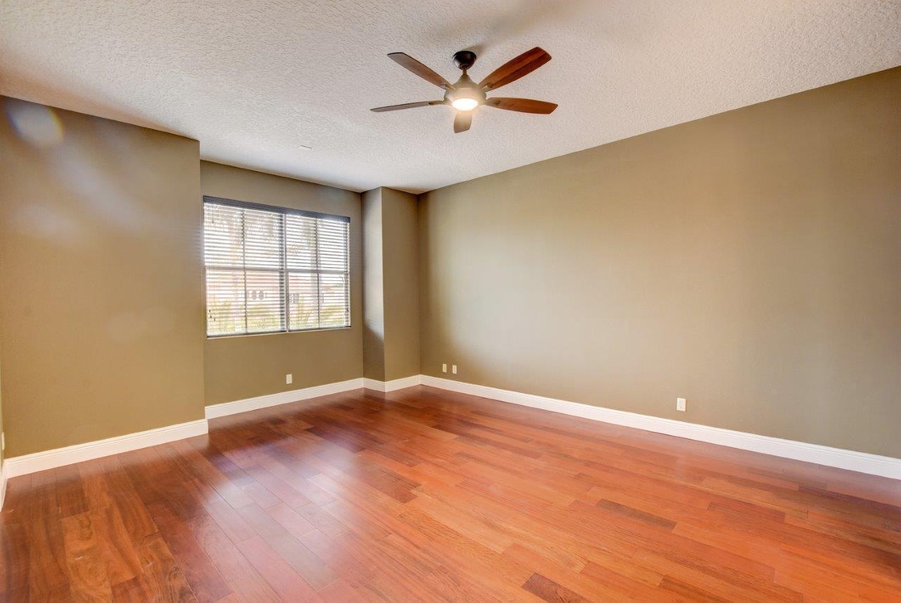 Huge Bedroom Upstairs # 3