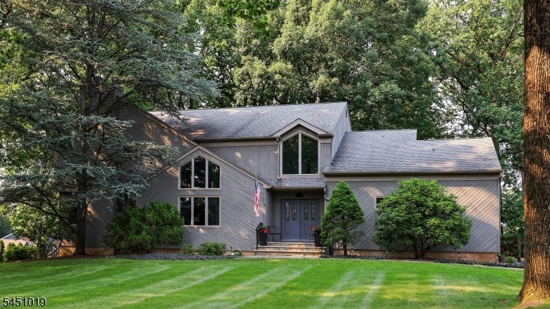 Beautifully Maintained Home!