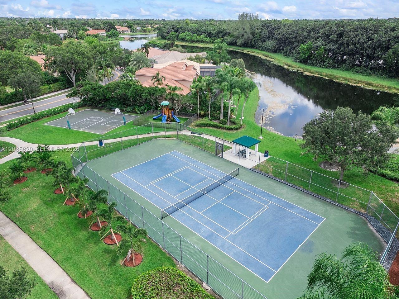 Community tennis court with pickleball play option