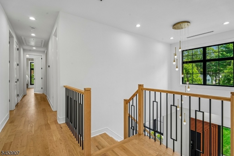 2nd Floor Landing
