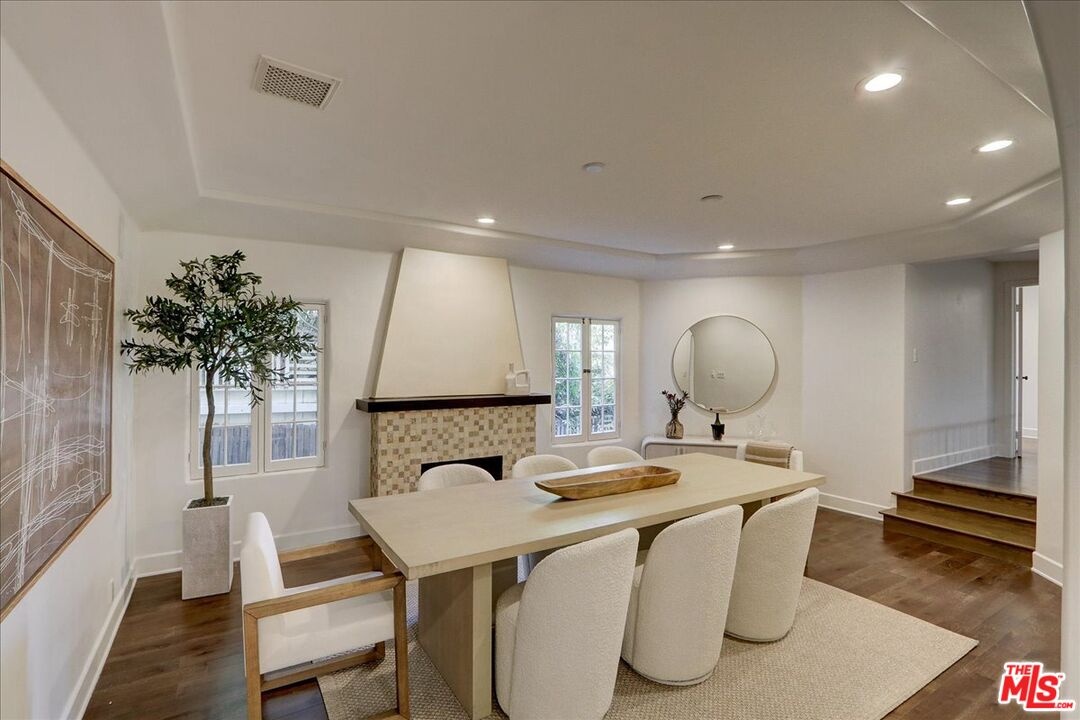 Formal Dining room