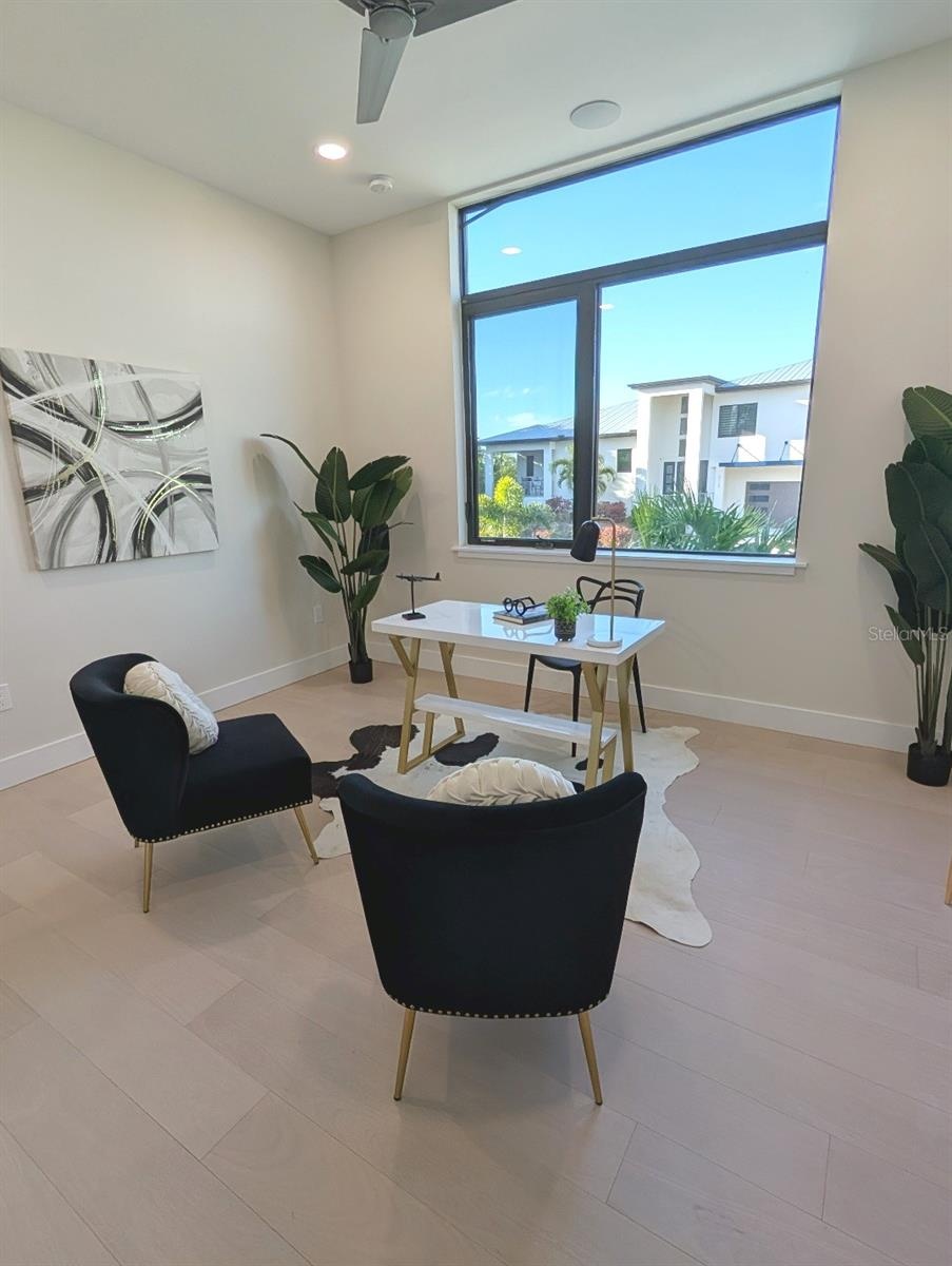 Main floor office or bedroom