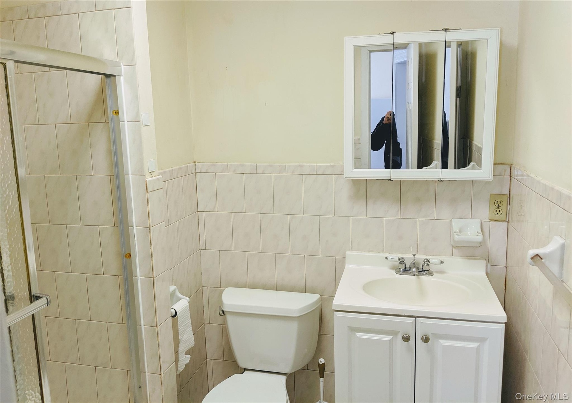 Floor 2 bathroom