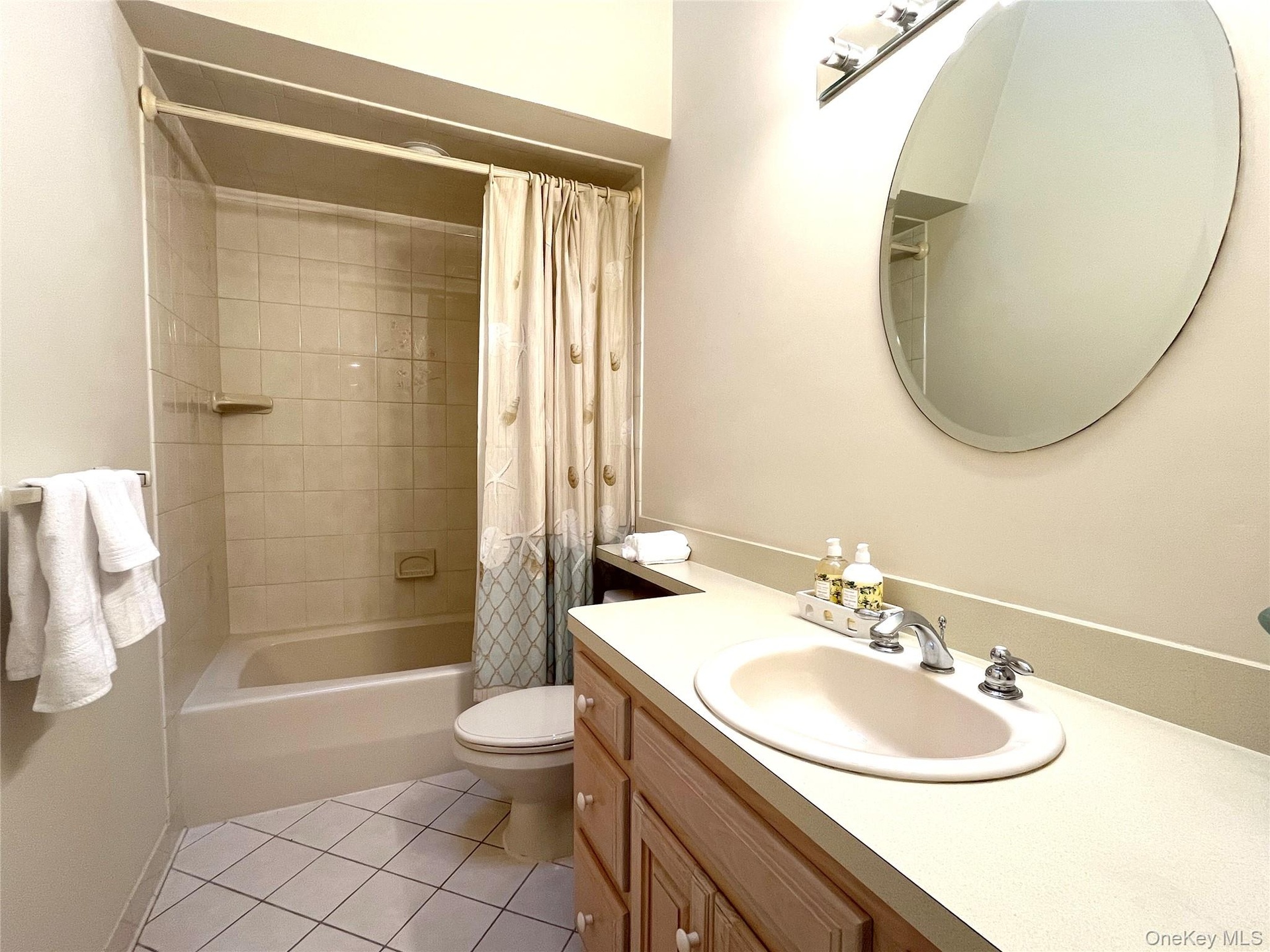 Main Bathroom