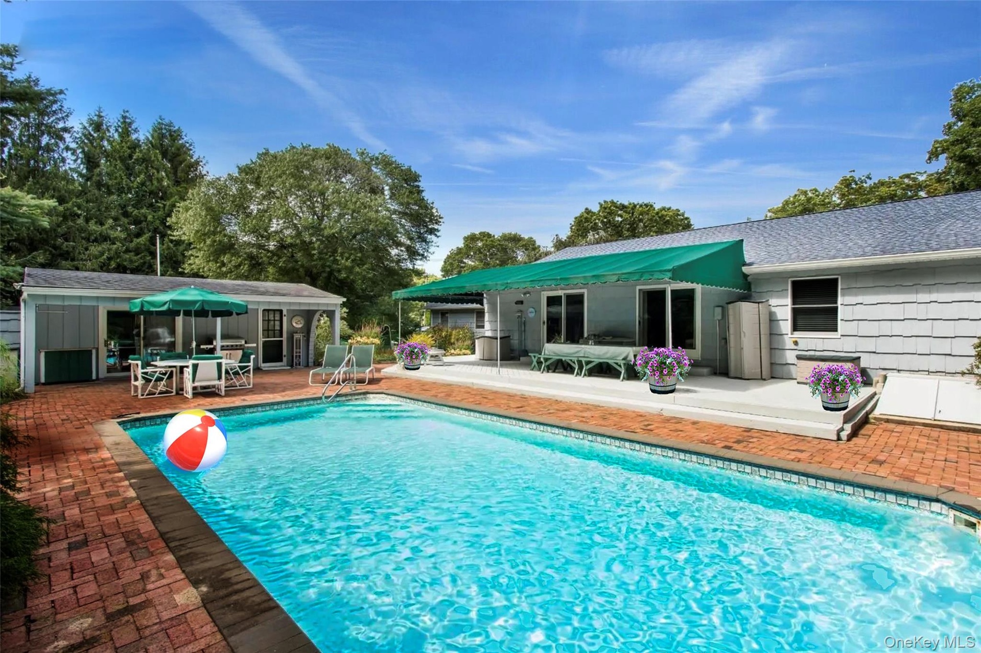 Inground pool, new liner, large deck