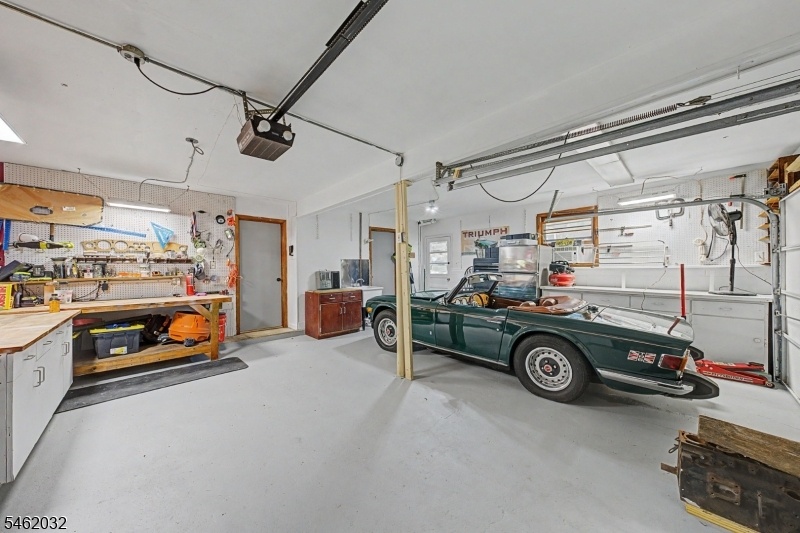 Garage - Workshop