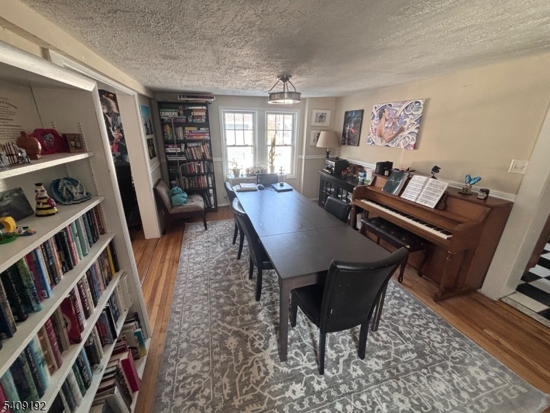 Dining Room unit 1