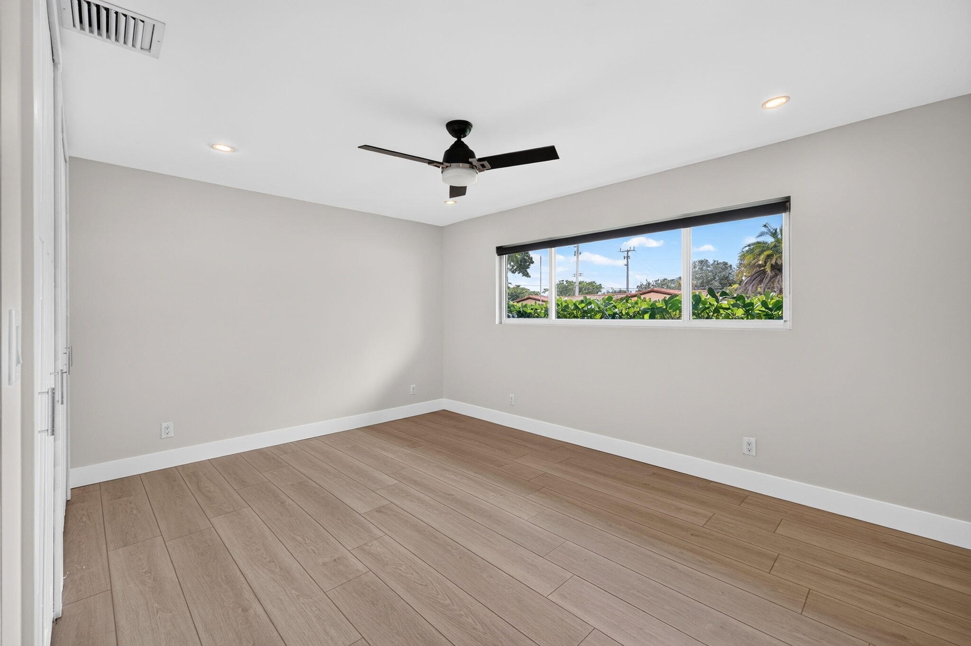 1st Guest Bedroom