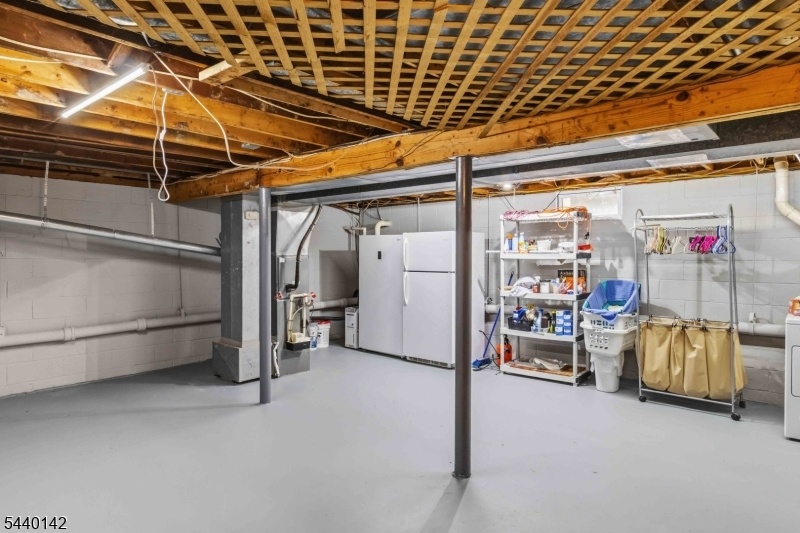 Basement/ Laundry