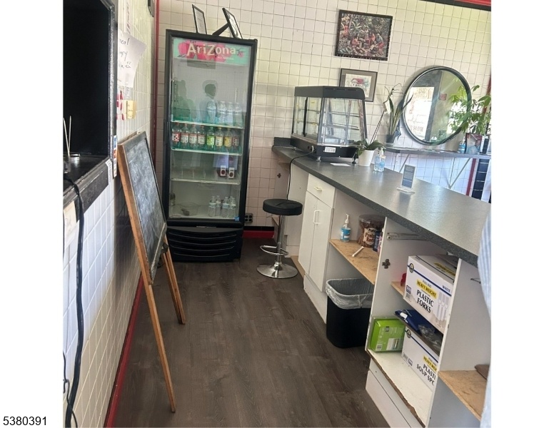 Restaurant counter