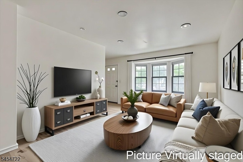 VIRTUAL STAGING