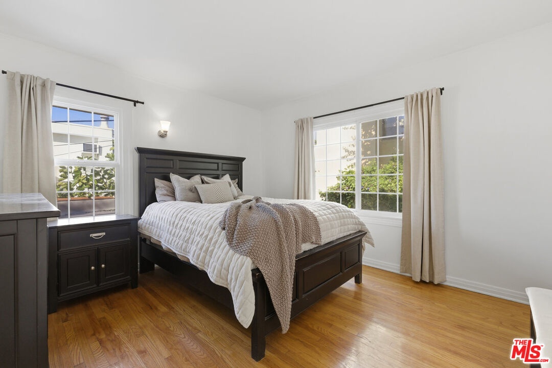 839 1/2 Upstairs Bedroom 1