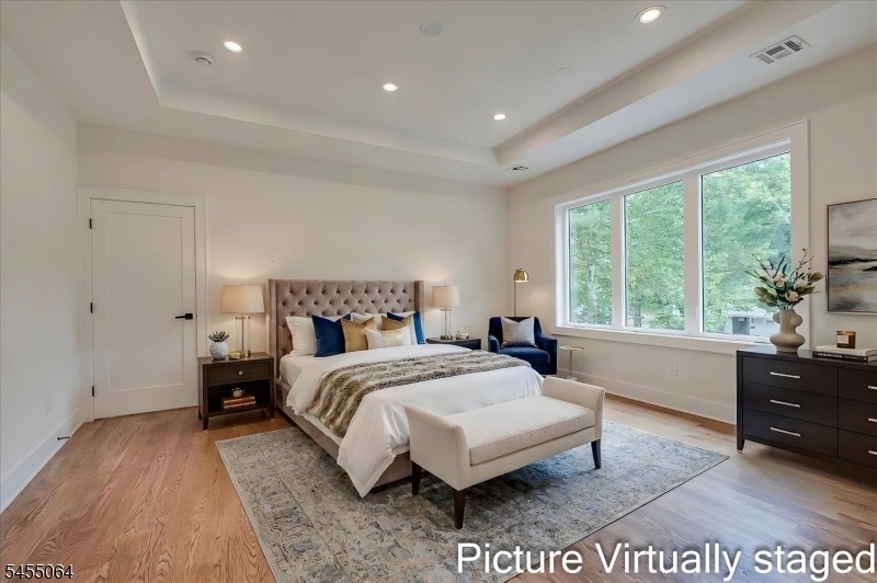 Main Bed