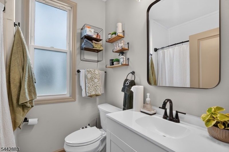 Bathroom 1st Floor