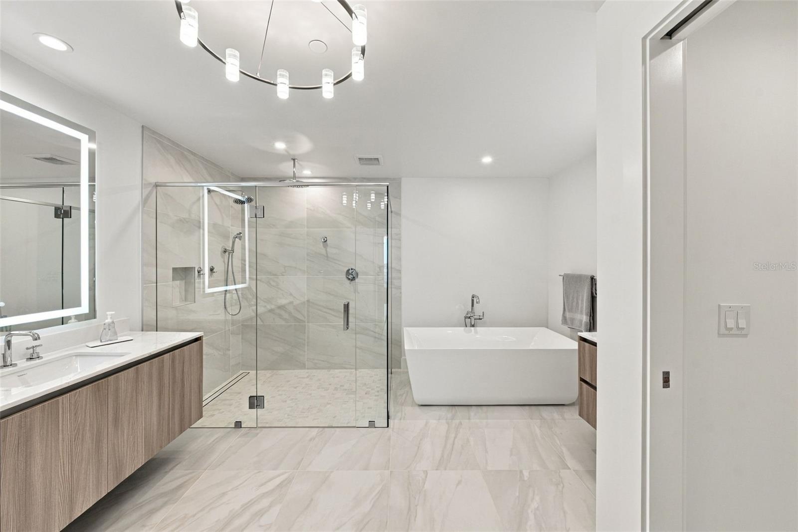 Owners Suite Bath