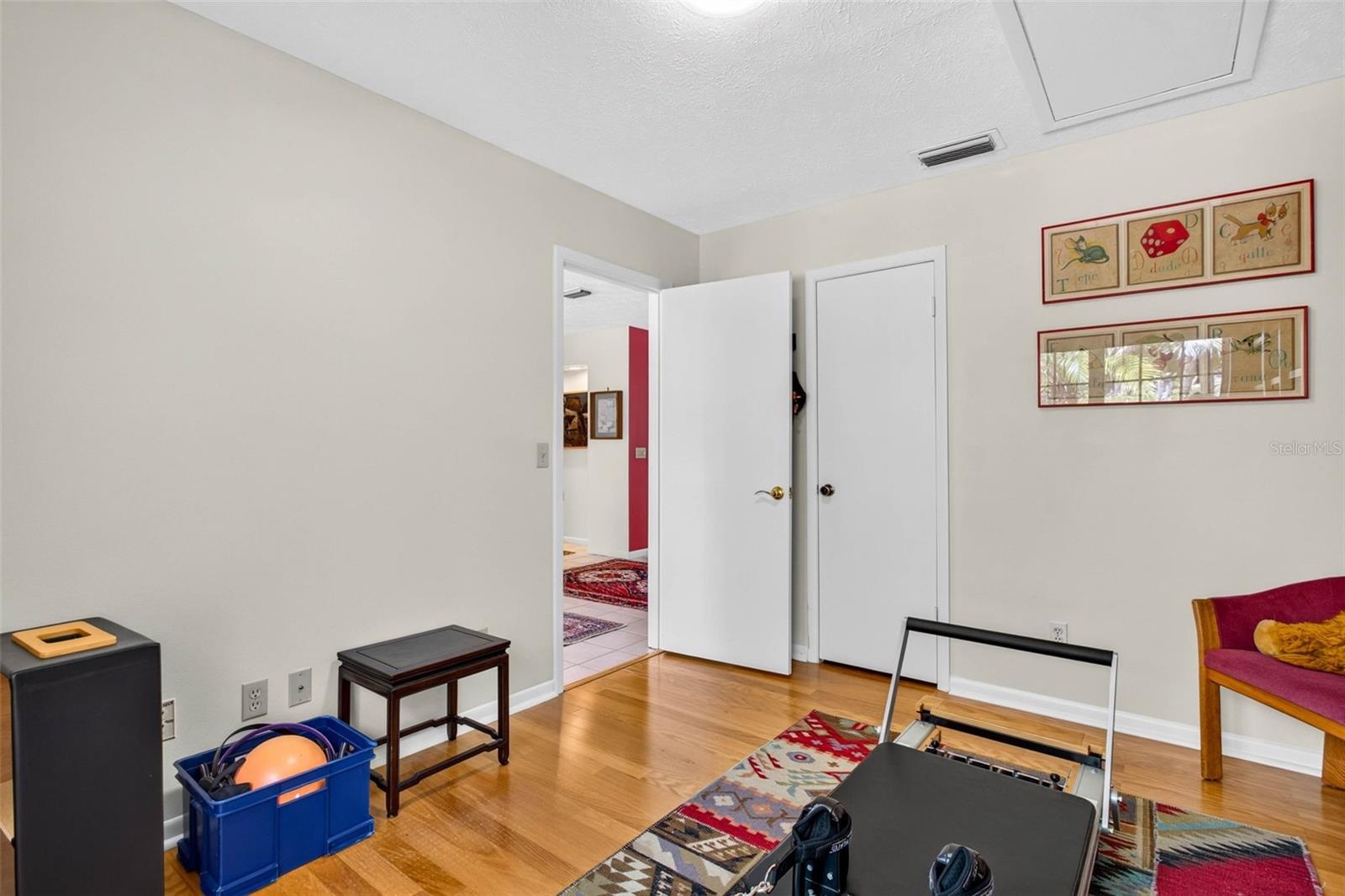 den or bedroom #5?